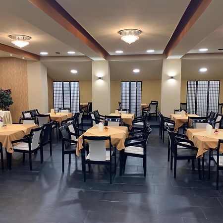 נג'קניז'ה Hotel Central מראה חיצוני תמונה