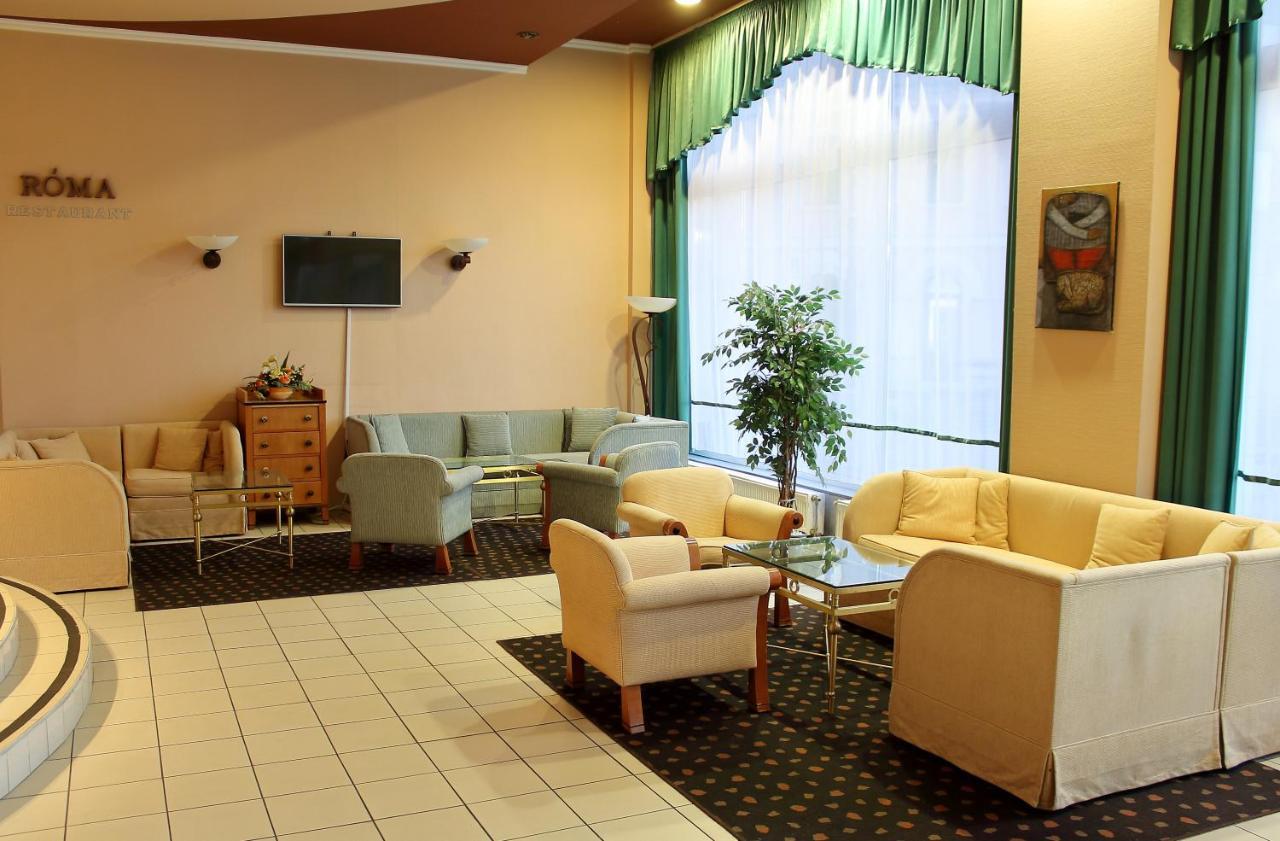 נג'קניז'ה Hotel Central מראה חיצוני תמונה